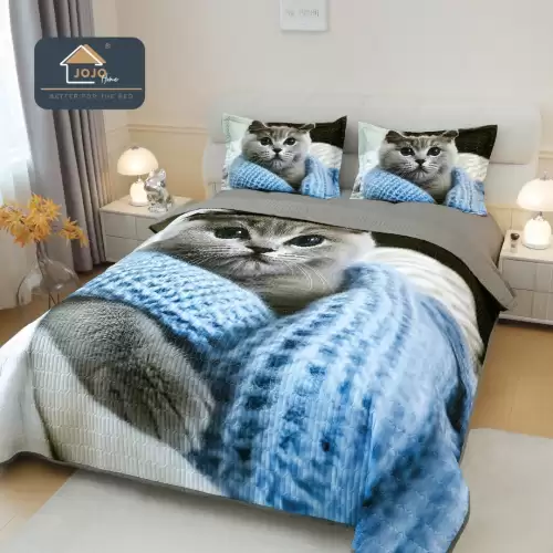 Cuvertura Matlasata, Bumbac Finet, cu Imprimeu 5D, 220x240cm + 2 fete de perna 50x70cm, Gri, Bleu, Pisicuta