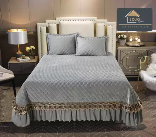 Cuvertura Pat 2 Persoane Catifea de Lux , Set 3 Piese Elegante