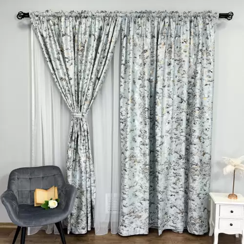 Draperie Catifea Nikko cu insertii aurii, 140cm latime x 260cm inaltime, cu TIV LAT, Culoarea oului de rata - V27