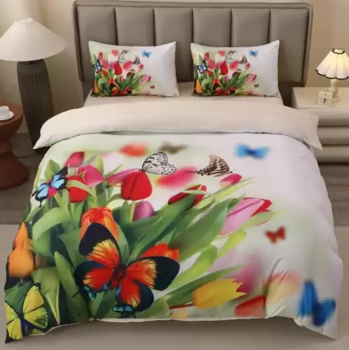 Lenjerie pat dublu, FINET, Imprimeu Digital 5D - Identic cu poza, Cu ELASTIC, 4 piese, Vernil, Fluturi si Lalele