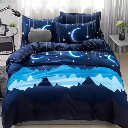 (OFERTA 3 la 199 Lei) Lenjerie pat dublu cu ELASTIC (160x200cm, 180x200cm), Finet Soft, 4 piese, Albastru, munti, stelute