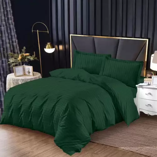 (OFERTA TRIO) Lenjerie HoReCa, pat single, Damasc Finetat Deluxe cu Elastic, 4 piese, Verde smarald