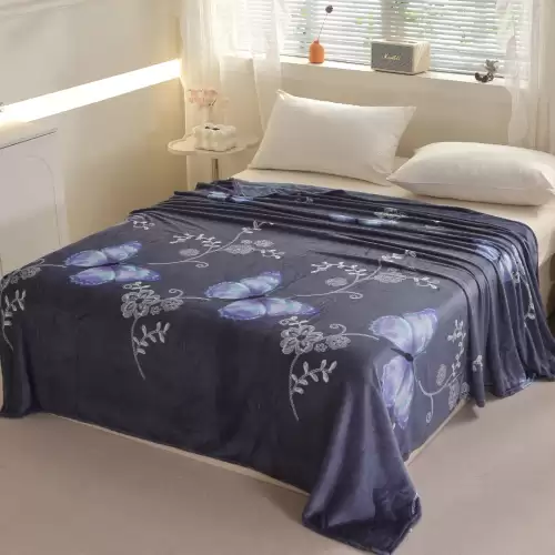 Patura Pufoasa CoCoLiNo (Fleece), 200x230cm, 240gr/m, Bleumarin, Fluturi - Rasfatul Perfect pentru Serile Racoroase