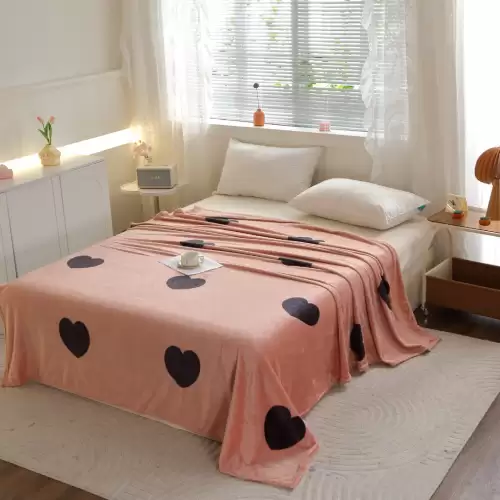 Patura Super Soft Cocolino, 200x230 cm – Rasfat absolut in zilele reci, Roz prafuit, inimioare