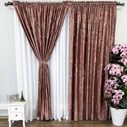 Set 2 Draperii Catifea CRETA cu insertii aurii, Rose, 140cm latime x 260cm inaltime, cu tiv lat pt bara