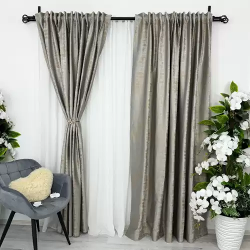 Set 2 Draperii Catifea cu model Venti, Gri cu Bej, 140cm latime x 260cm inaltime, cu tiv lat pt bara