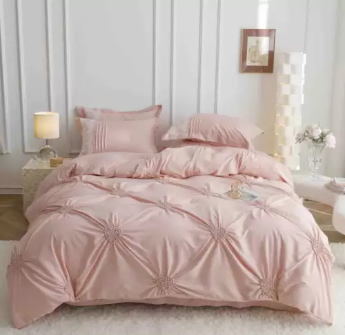 Set Lenjerie Pat Dublu 6 Piese din Bumbac Soft Touch ,   Pliuri Brodate cu Inimioare